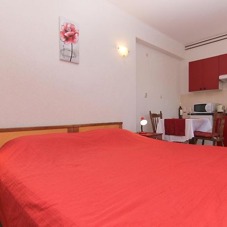 Family Friendly Apartments With A Swimming Pool Baska Voda, Makarska - 12442 Camera foto