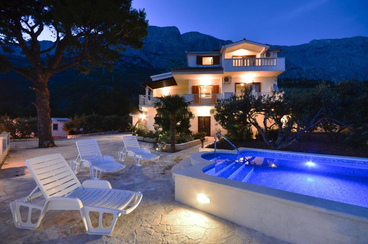 Family Friendly Apartments With A Swimming Pool Baska Voda, Makarska - 12442 Esterno foto