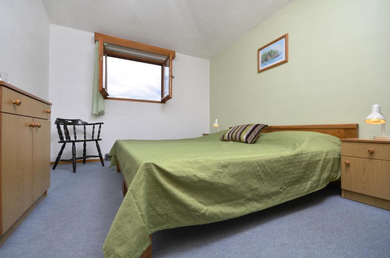 Family Friendly Apartments With A Swimming Pool Baska Voda, Makarska - 12442 Esterno foto