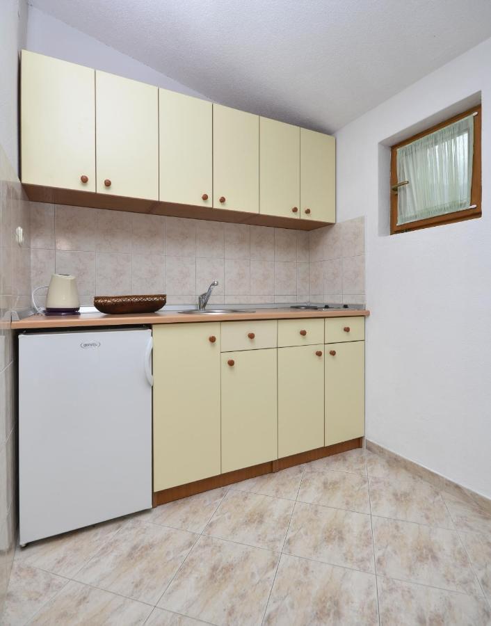 Family Friendly Apartments With A Swimming Pool Baska Voda, Makarska - 12442 Esterno foto