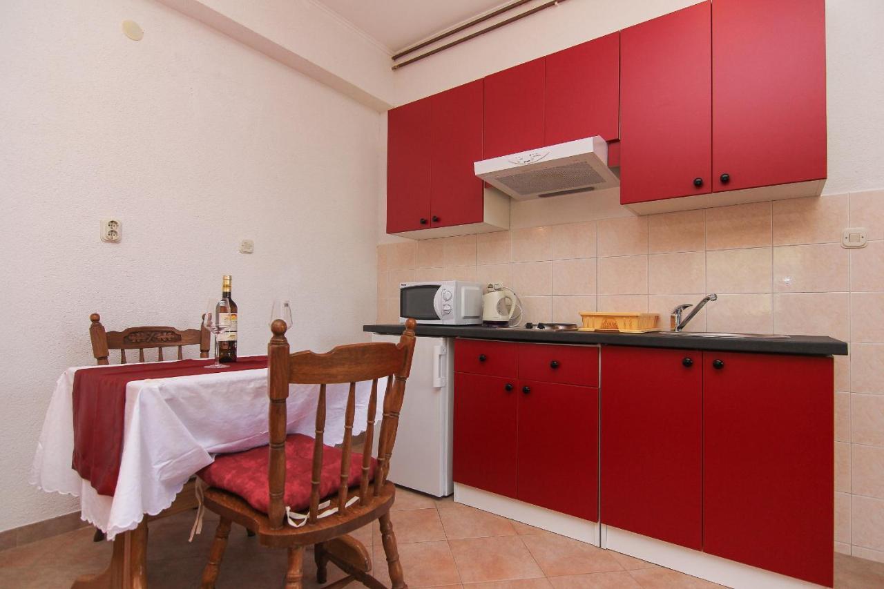 Family Friendly Apartments With A Swimming Pool Baska Voda, Makarska - 12442 Esterno foto