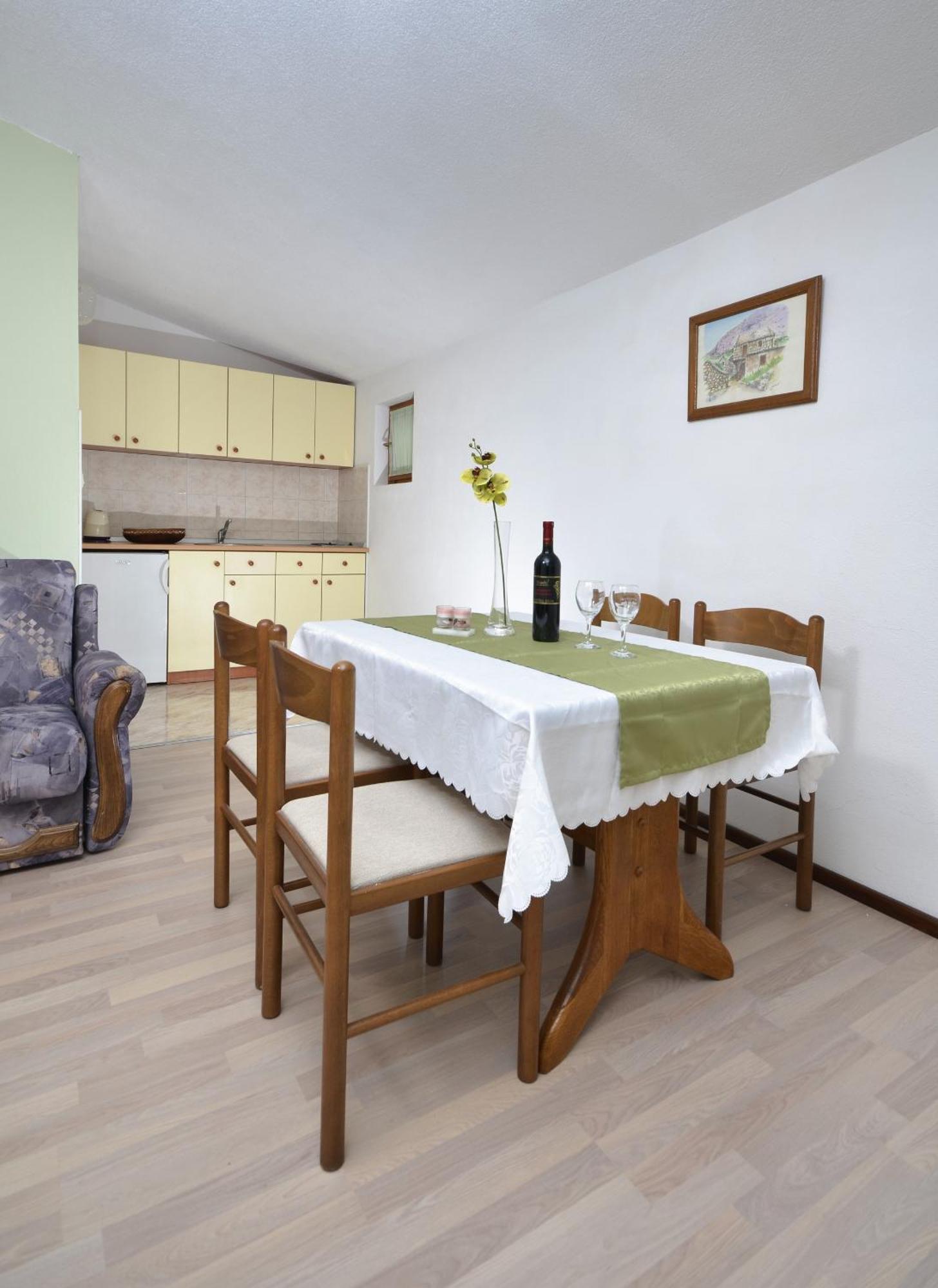Family Friendly Apartments With A Swimming Pool Baska Voda, Makarska - 12442 Camera foto